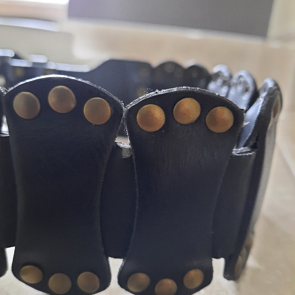 Axara Paris Nail Belt - Picture 8 of 8